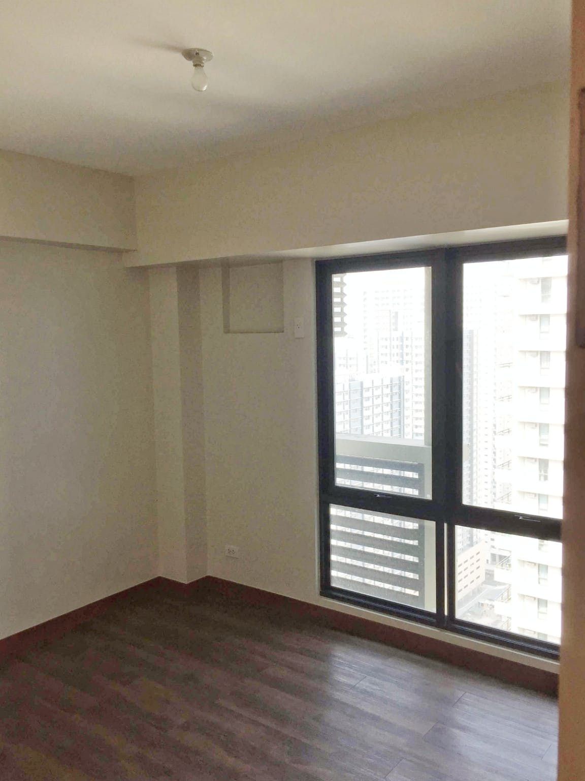 "2BR Condo for Rent in Flair Towers, Highway Hills, Mandaluyong"04