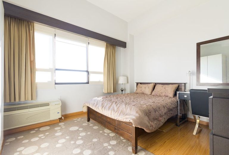"1BR
