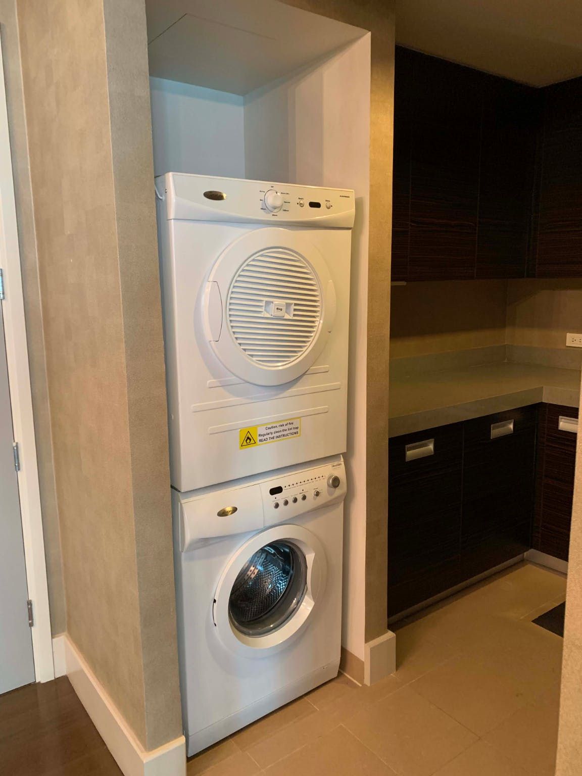 "1BR Condo for Rent in Edades Tower and Garden Villas, Rockwell Center,"10