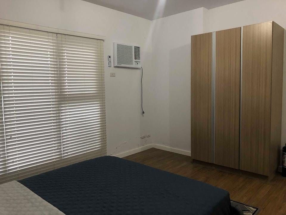 "Studio Condo for Rent in One Maridien Tower, BGC - Bonifacio Global Ci"08