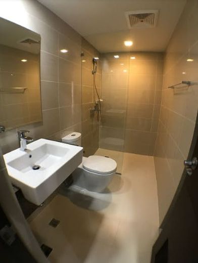 "1BR Condo for Rent in Three Central, Salcedo Village, Makati"01
