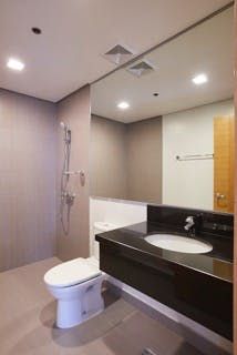 "2BR Condo for Rent in Park Terraces, San Lorenzo, Makati"10