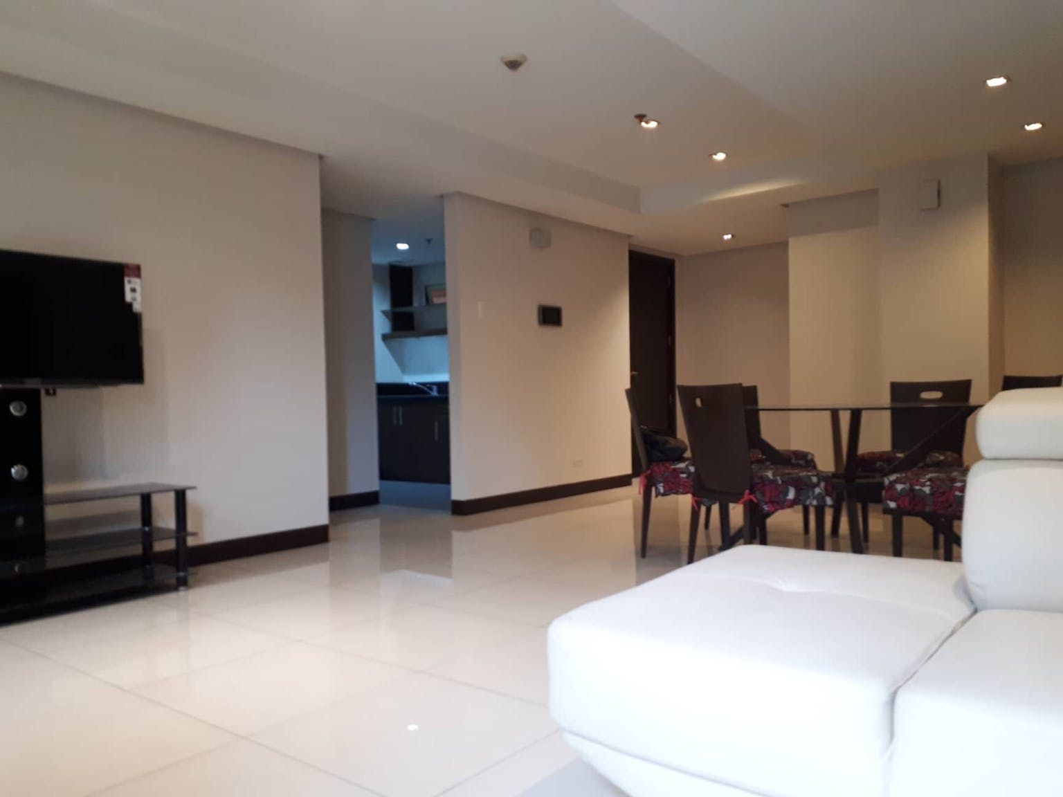 "3BR Condo for Rent in Tuscany Private Estates, McKinley Hill, Taguig"06