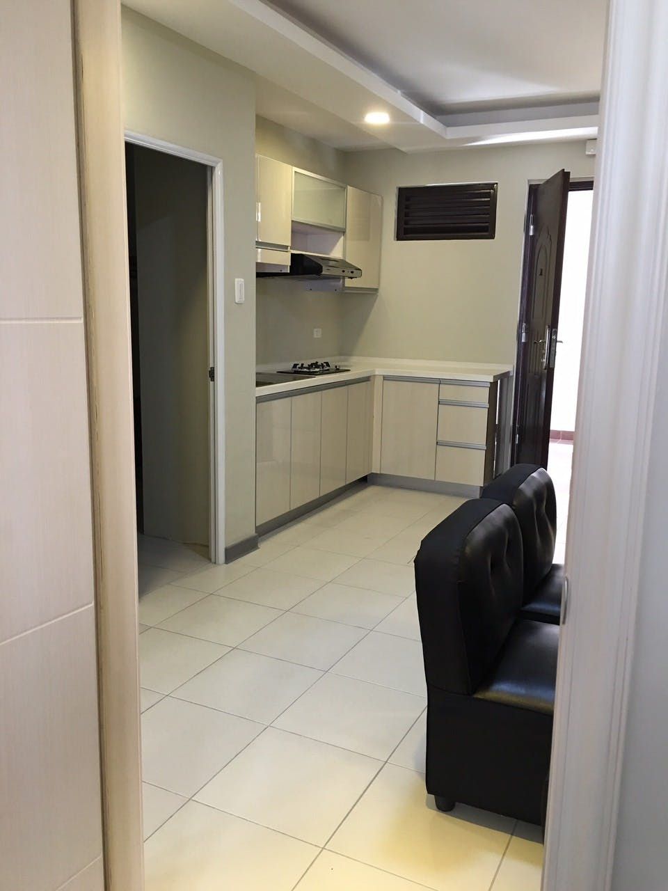 "2BR Condo for Rent in Pacific Coast Residences, BF Homes, Las Pi?as"08