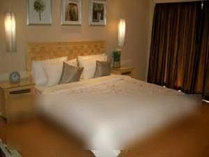 "2BR Condo for Rent in Elizabeth Place, Salcedo Village, Makati"06