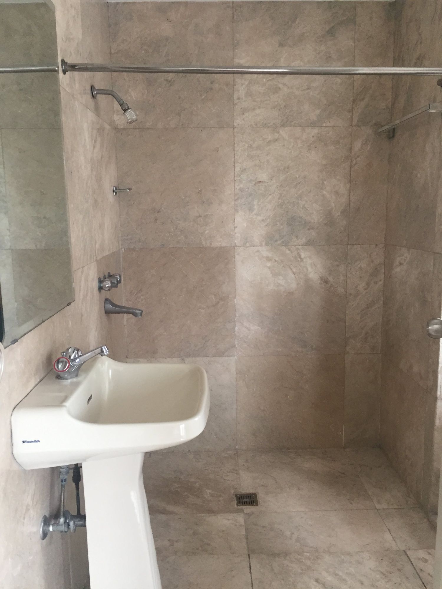 "2BR Condo for Rent in One Shangri-La Place, Ortigas Center, Mandaluyon"03