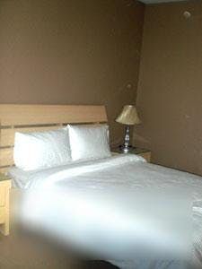 "2BR Condo for Rent in The Luxe Residences, BGC - Bonifacio Global City"04