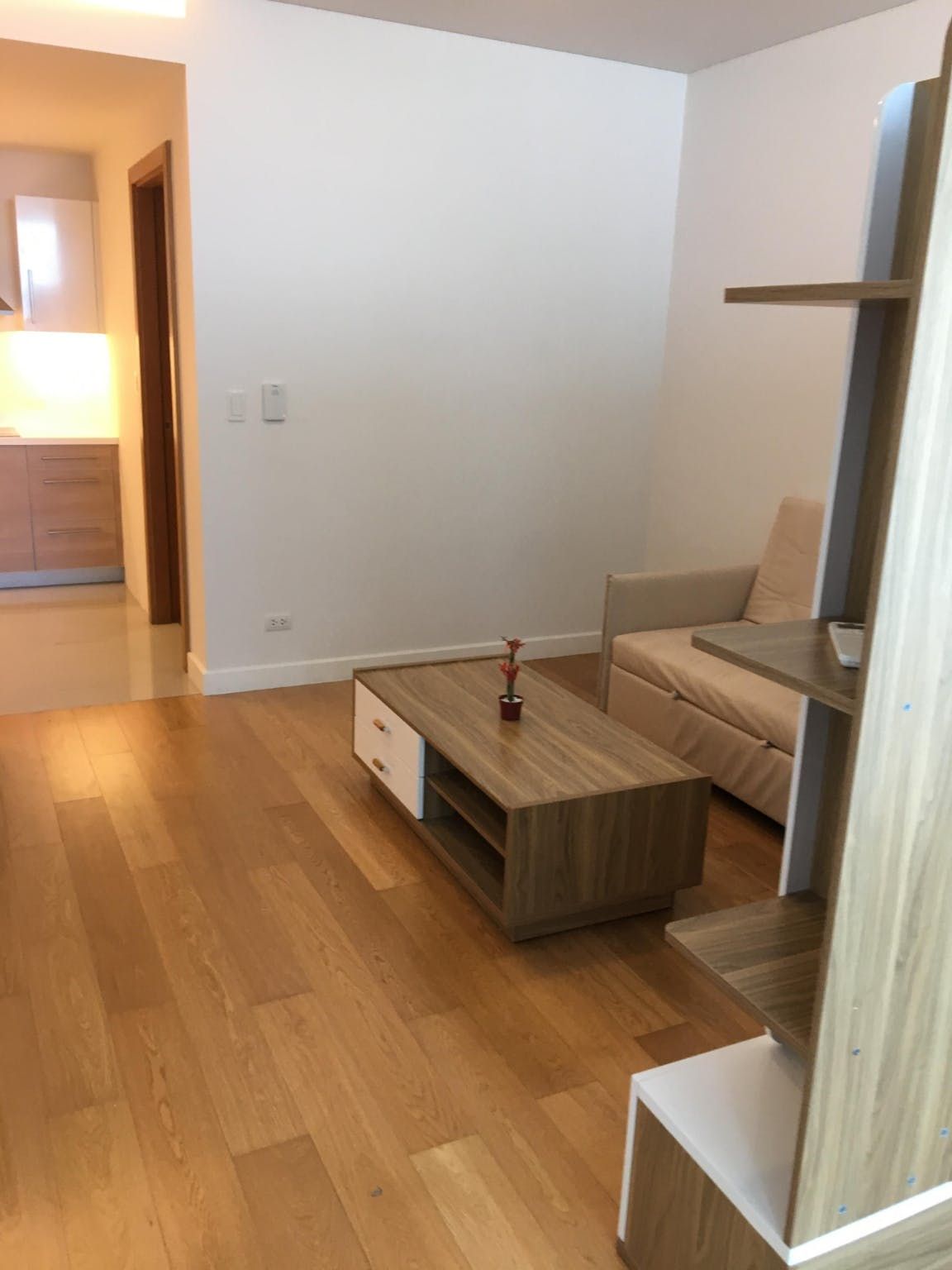"Studio Condo for Rent in Park Terraces, San Lorenzo, Makati"08