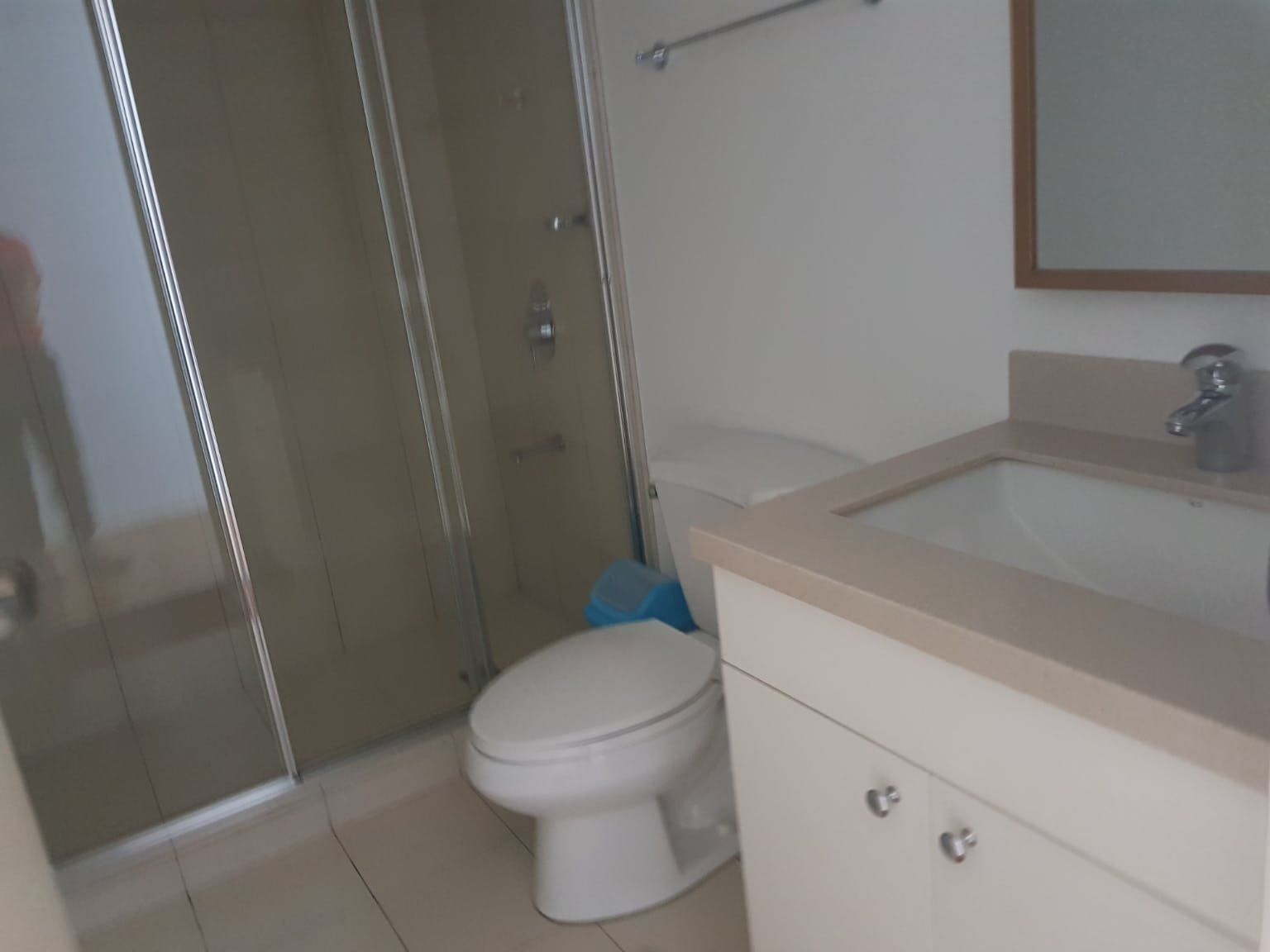 "3BR Condo for Rent in Edades Tower and Garden Villas, Rockwell Center,"03