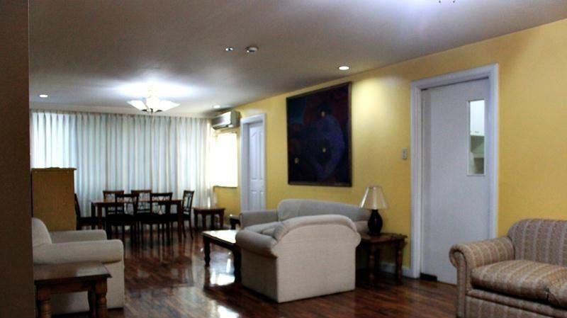 "2BR Condo for Rent in Easton Place, Salcedo Village, Makati"06