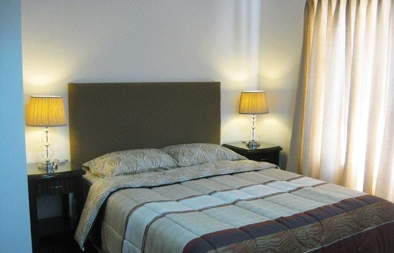 "2BR Condo for Rent in Manhattan Square, Salcedo Village, Makati"08