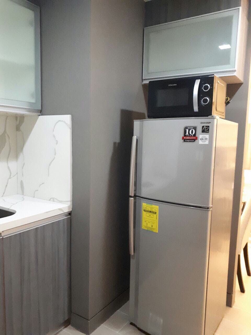 "1BR Condo for Rent in Two Central, Salcedo Village, Makati"10