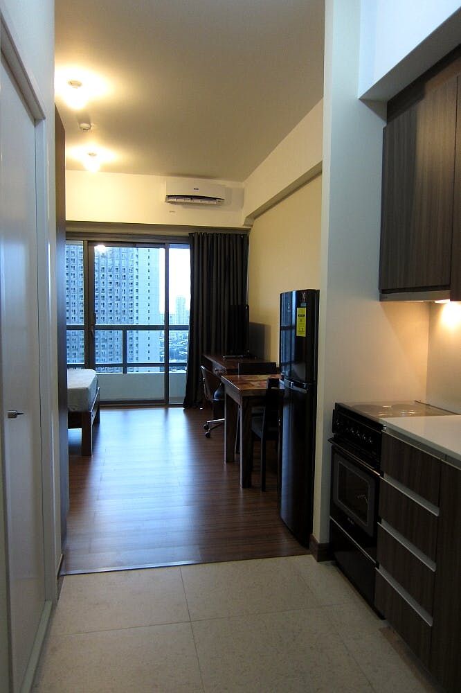 "1BR Condo for Rent in Paseo Parkview Suites, Salcedo Village, Makati"03