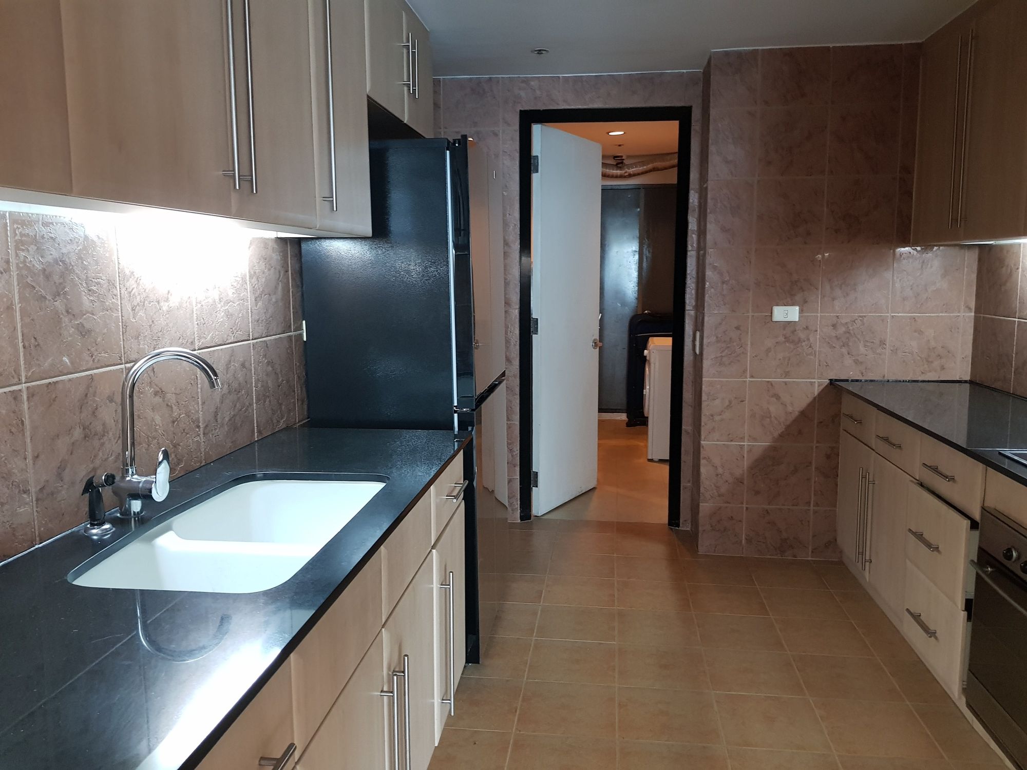 "3BR Condo for Rent in One McKinley Place, BGC - Bonifacio Global City,"05