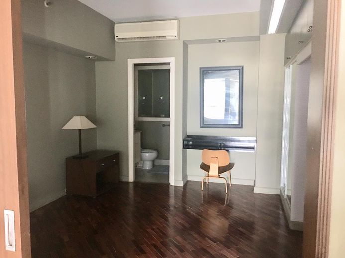 "1BR