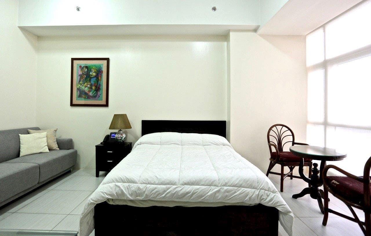 "Studio Condo for Rent in Twin Oaks Place West Tower, Ortigas Center, M"08