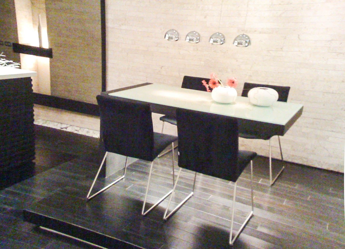 "1BR Condo for Rent in One McKinley Place, BGC - Bonifacio Global City,"04