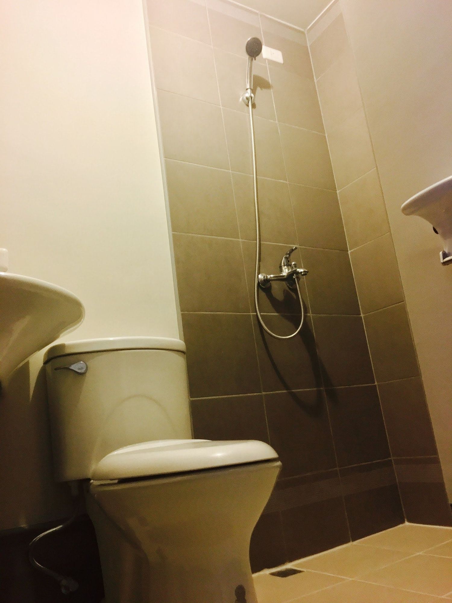 "1BR Condo for Rent in Circulo Verde, Libis, Quezon City"07