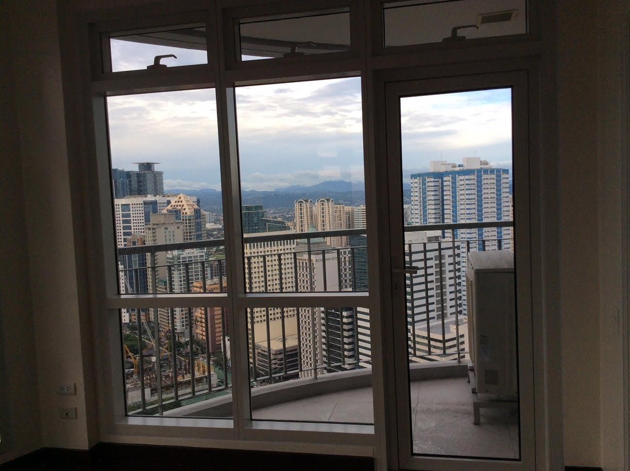 "1BR Condo for Rent in Twin Oaks Place East Tower, Ortigas Center, Mand"08