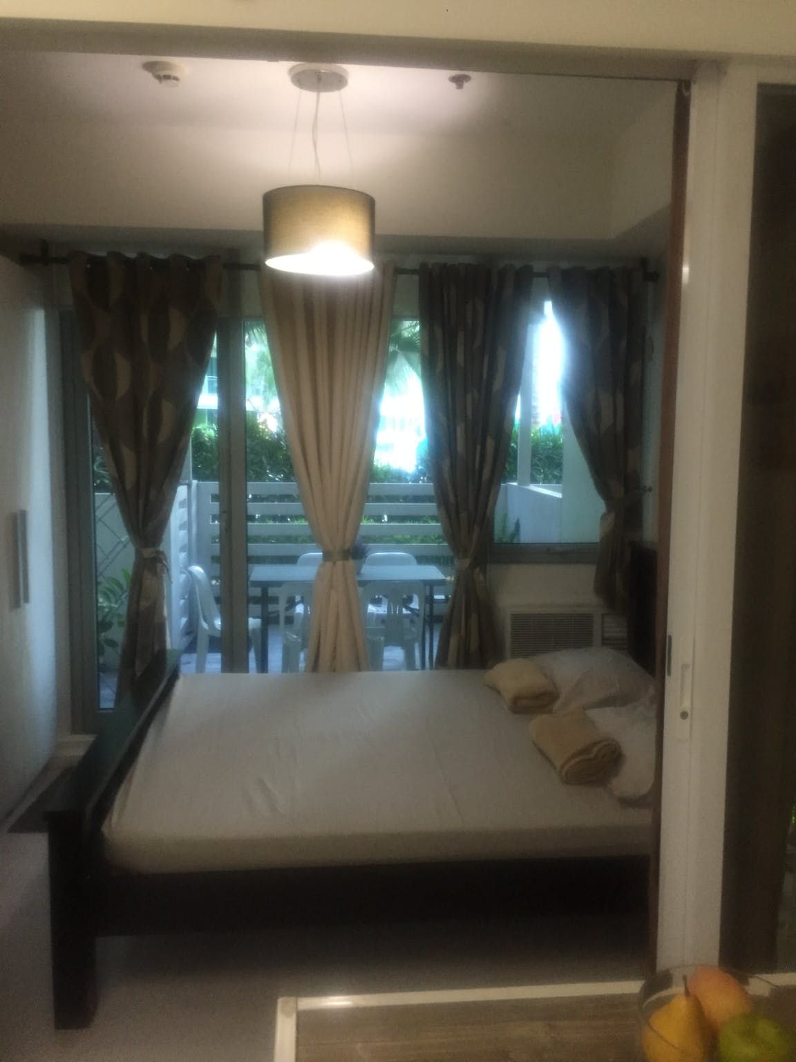 "2BR Condo for Rent in Azure Urban Resort Residences, Bicutan, Para?aqu"03