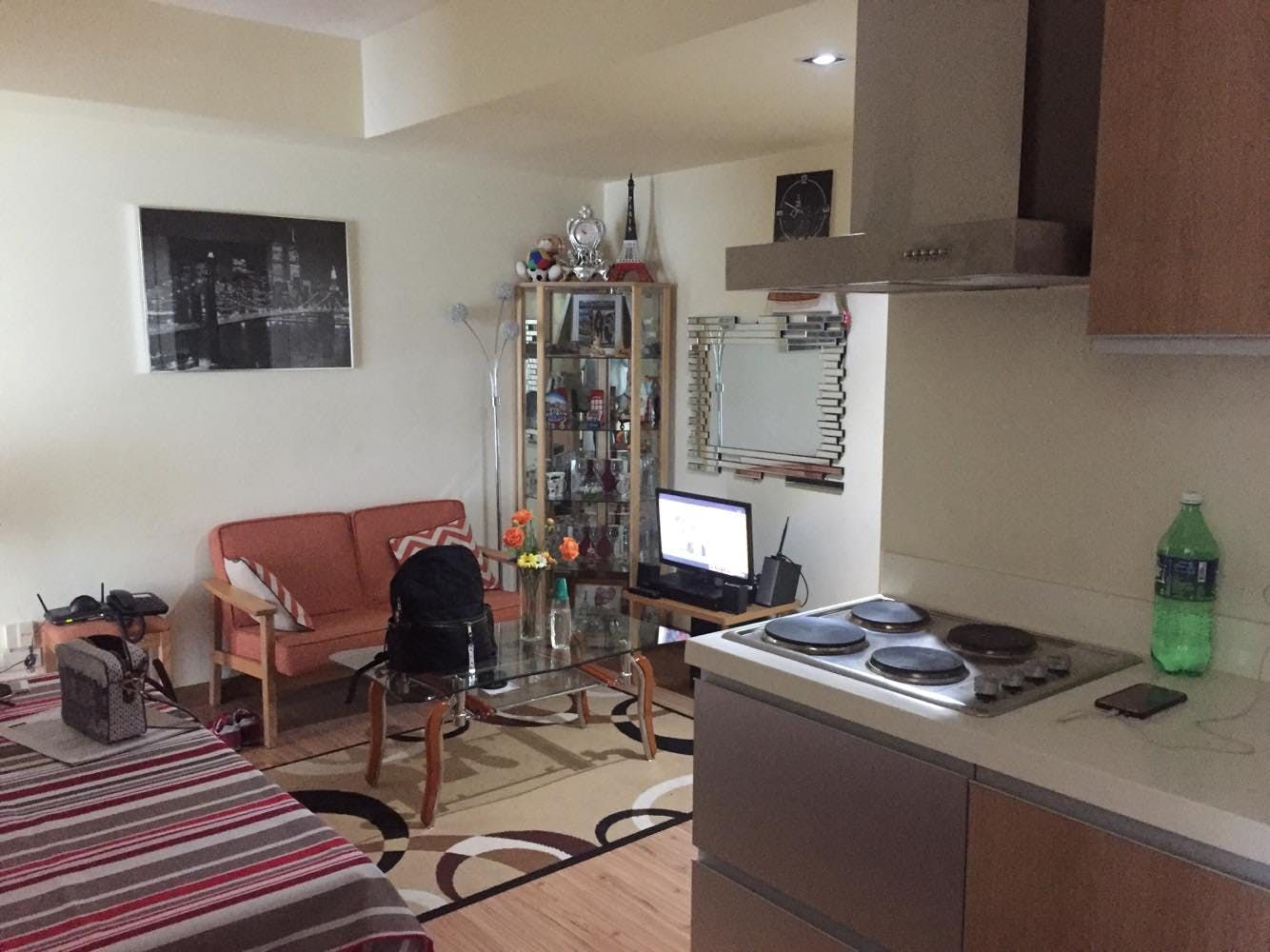 "2BR Condo for Rent in Azure Urban Resort Residences, Bicutan, Para?aqu"08