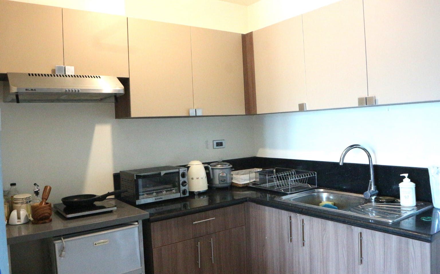 "1BR Condo for Rent in Magnolia Residences, New Manila, Quezon City"06