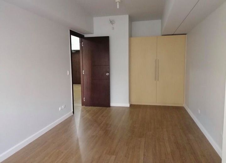 "2BR Condo for Rent in Escala Salcedo, Salcedo Village, Makati"01