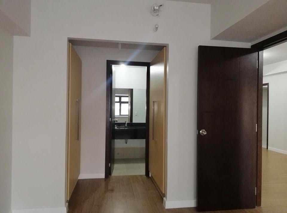 "2BR Condo for Rent in Escala Salcedo, Salcedo Village, Makati"04