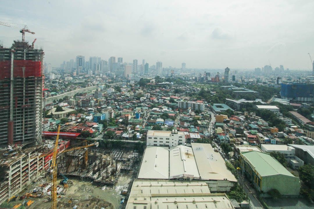 "2BR Condo for Rent in The Manansala, Rockwell Center, Makati"04