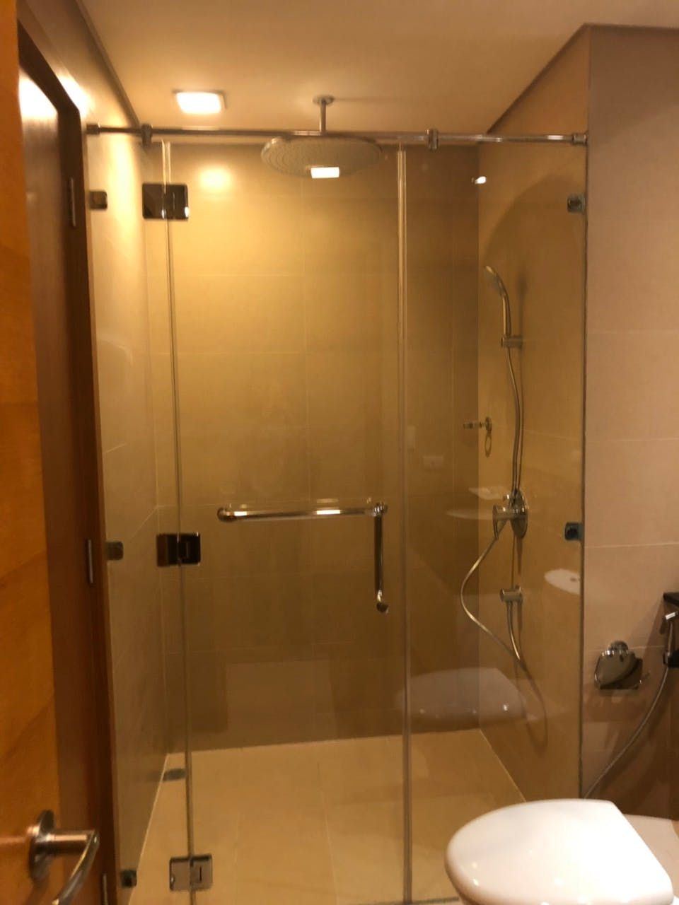 "1BR Condo for Rent in Park Terraces, San Lorenzo, Makati"04