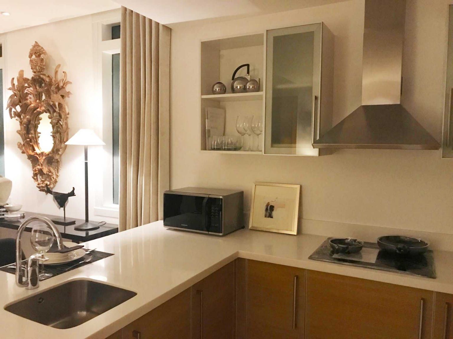 "2BR Condo for Rent in Park Terraces, San Lorenzo, Makati"10