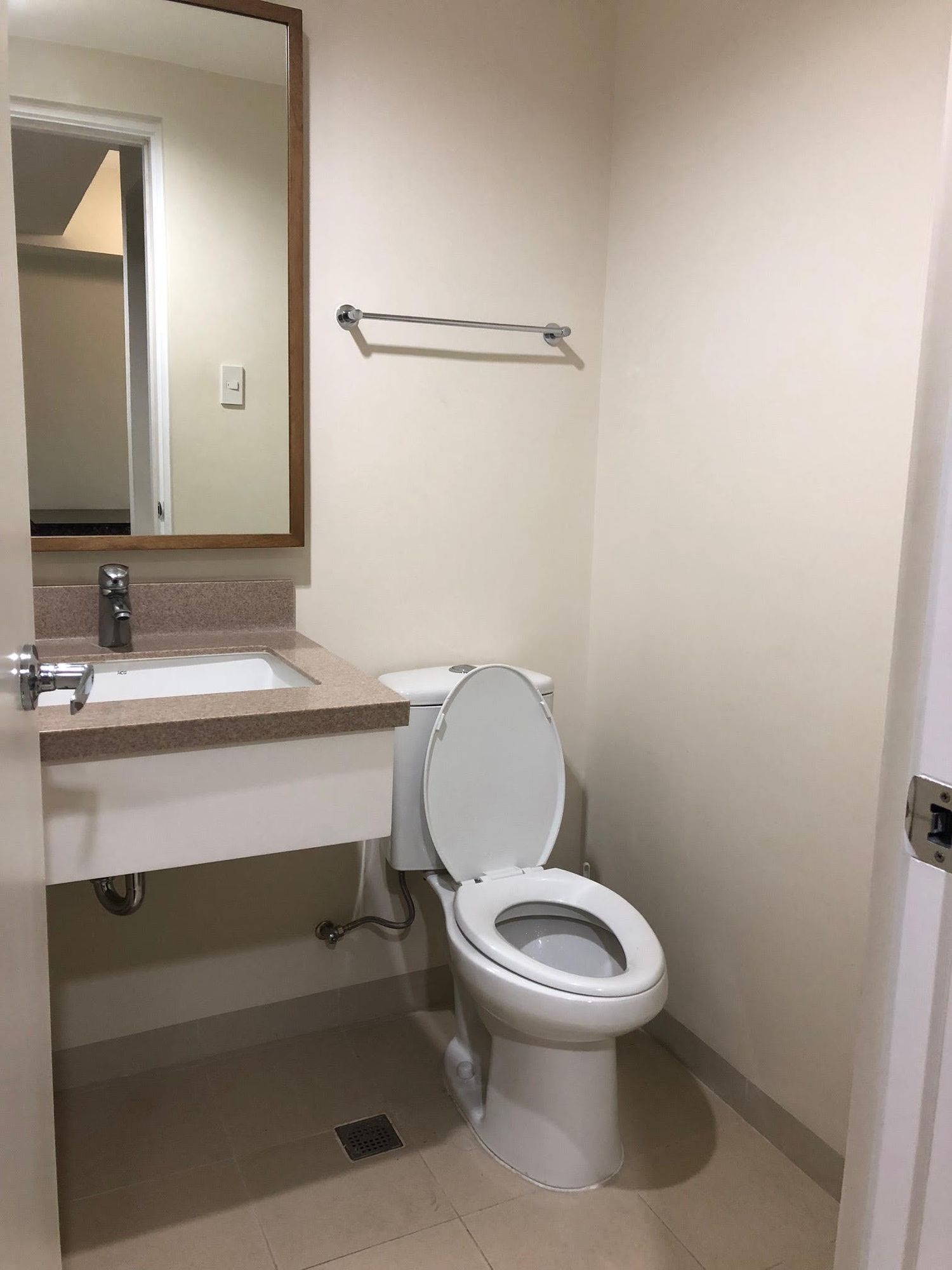 "Studio Condo for Rent in The Grove by Rockwell, Ugong, Pasig"08