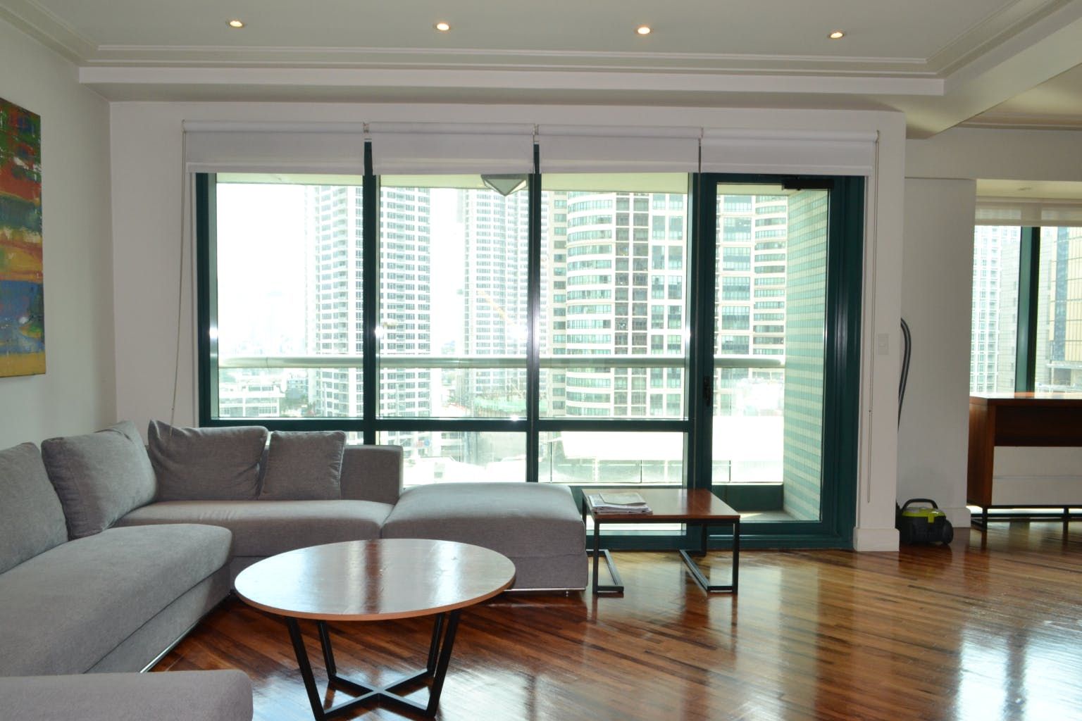 "2BR Condo for Rent in Amorsolo East, Rockwell Center, Makati"08