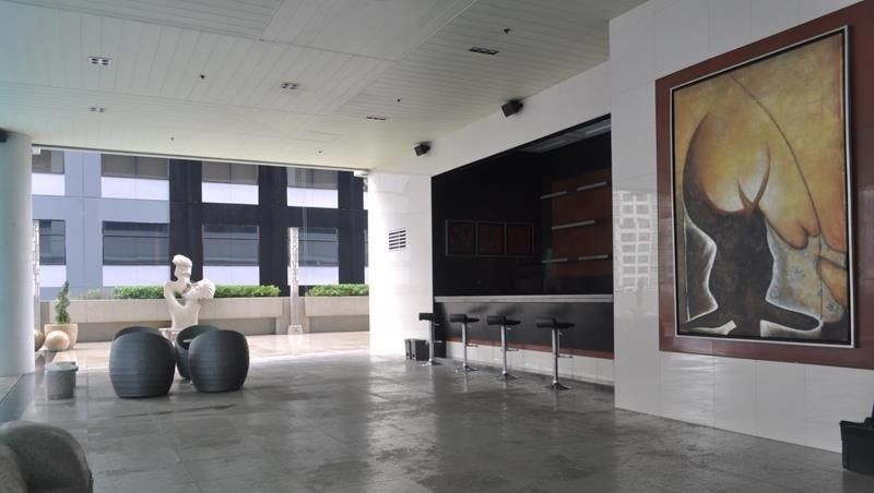 "2BR Condo for Rent in The Luxe Residences, BGC - Bonifacio Global City"07