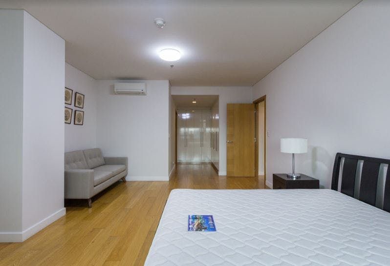 "3BR Condo for Rent in Park Terraces, San Lorenzo, Makati"06