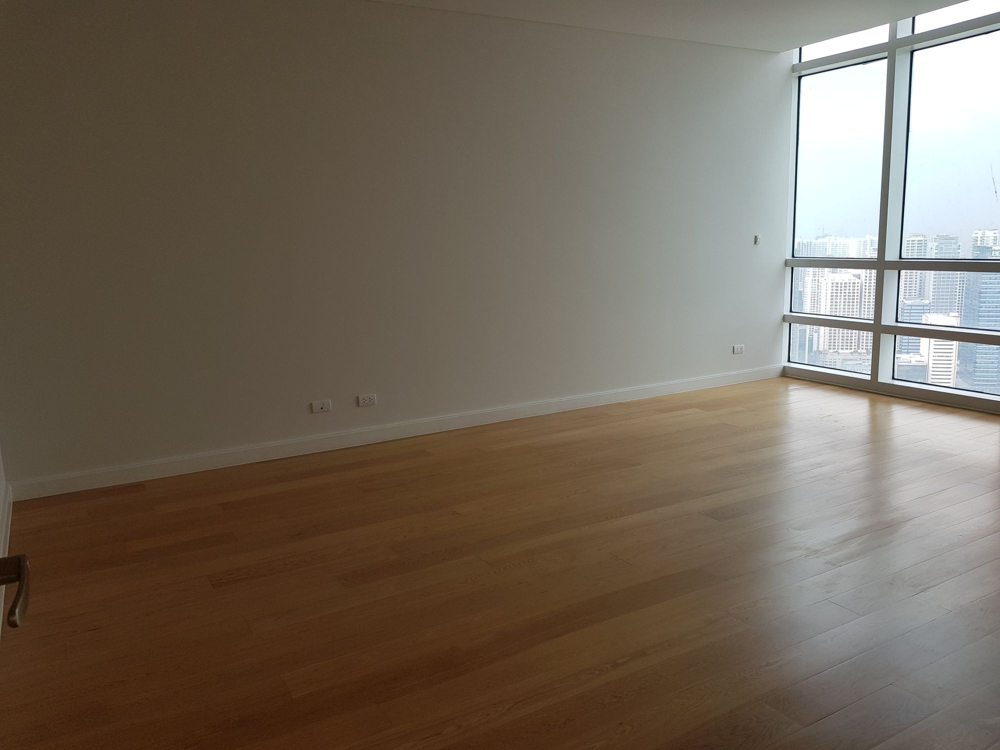"3BR Condo for Rent in Park Terraces, San Lorenzo, Makati"06