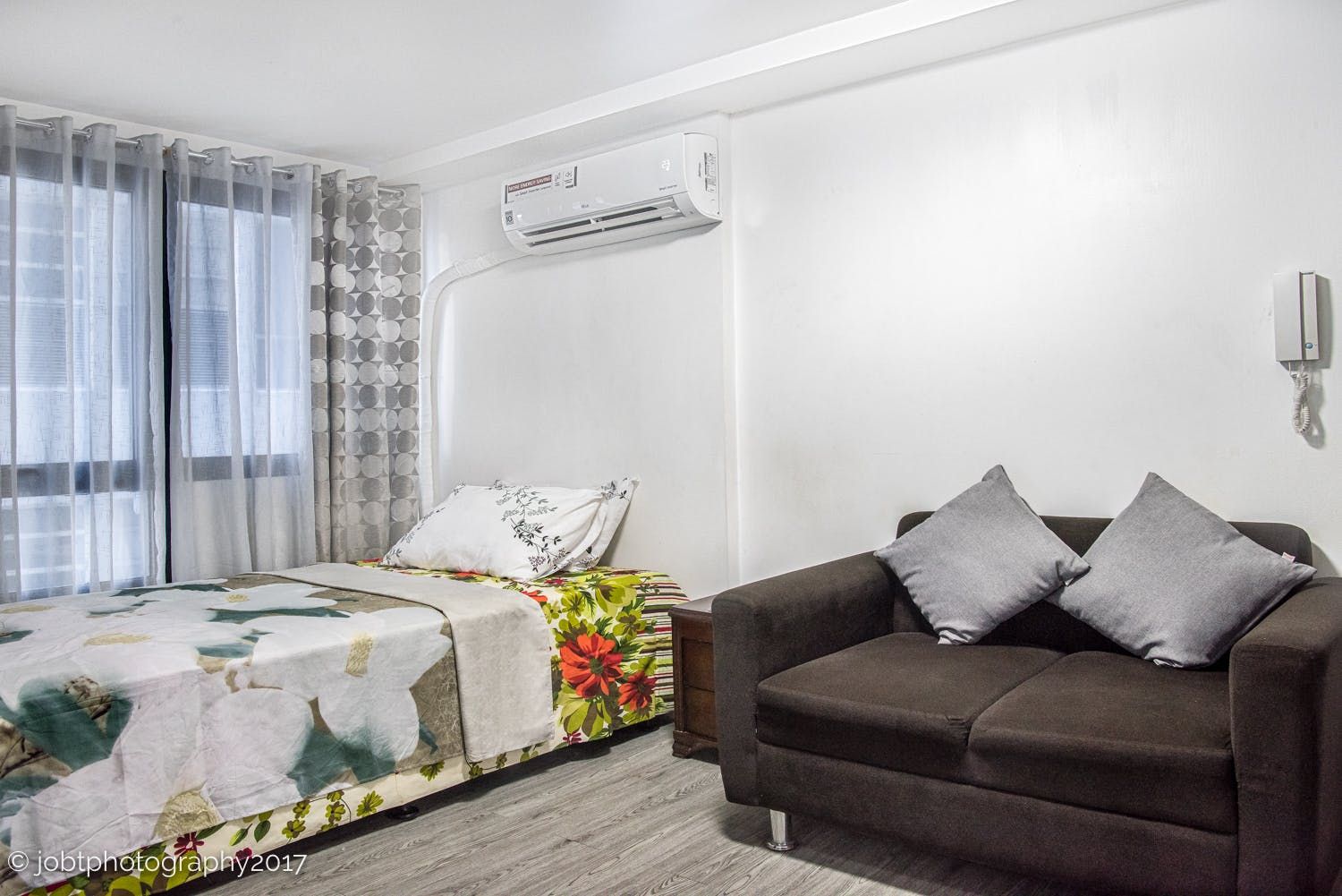 "Studio Condo for Rent in ADB Avenue Tower, Ortigas Center, Pasig"04
