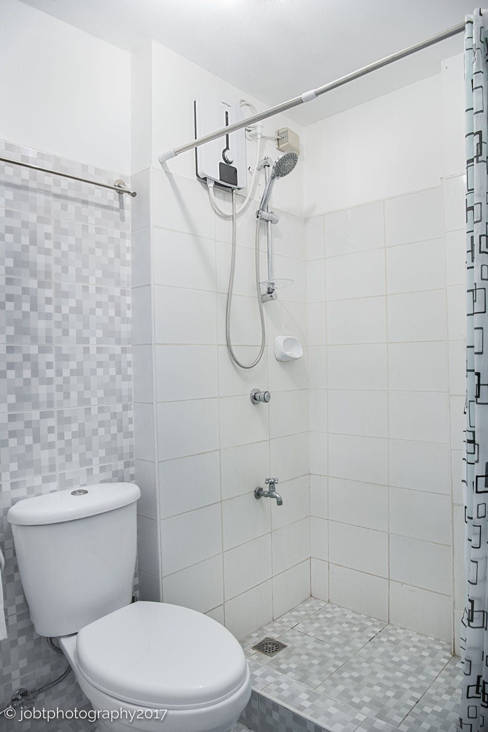 "Studio Condo for Rent in ADB Avenue Tower, Ortigas Center, Pasig"10