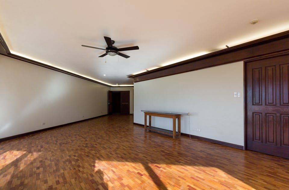 "3BR Condo for Rent in The Ritz Towers, Urdaneta, Makati"04