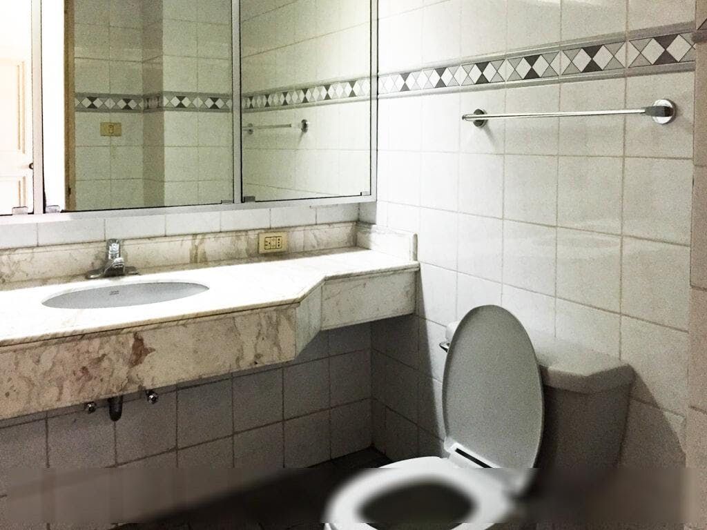 "3BR Condo for Rent in Three Salcedo Place, Salcedo Village, Makati"04