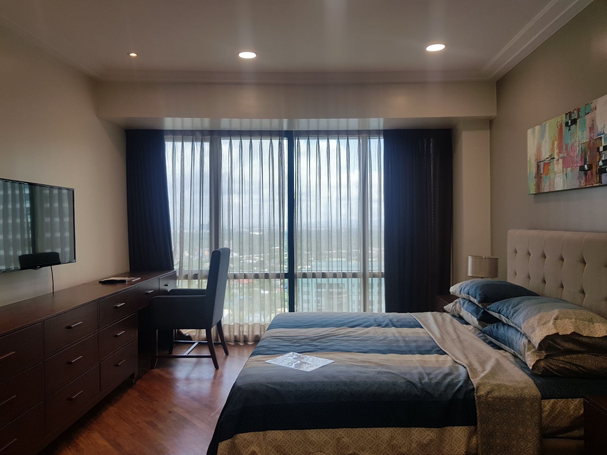 "3BR Condo for Rent in Amorsolo East, Rockwell Center, Makati"09