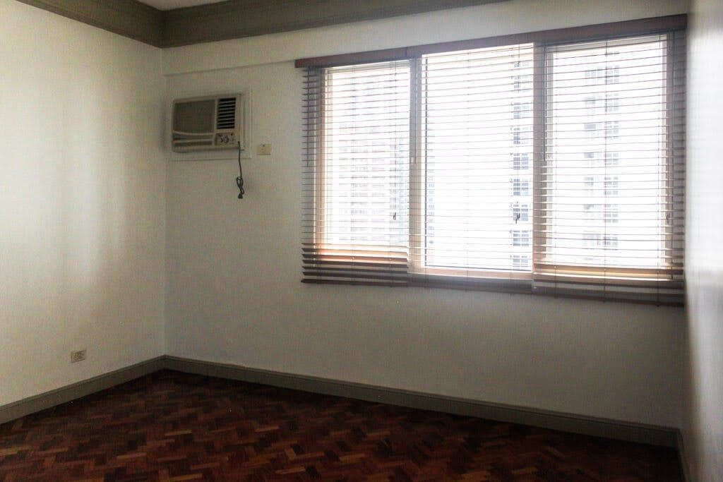 "3BR Condo for Rent in The Regency at Salcedo, Salcedo Village, Makati"04