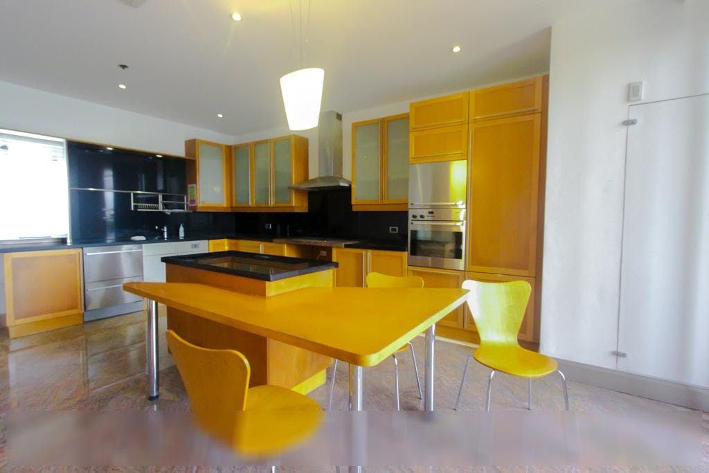 "3BR Condo for Rent in Essensa, BGC - Bonifacio Global City, Taguig"10