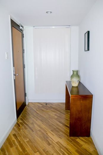 "2BR