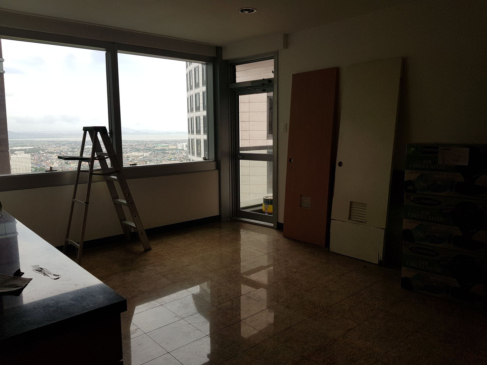 "3BR Condo for Rent in Regent Parkway, BGC - Bonifacio Global City, Tag"03