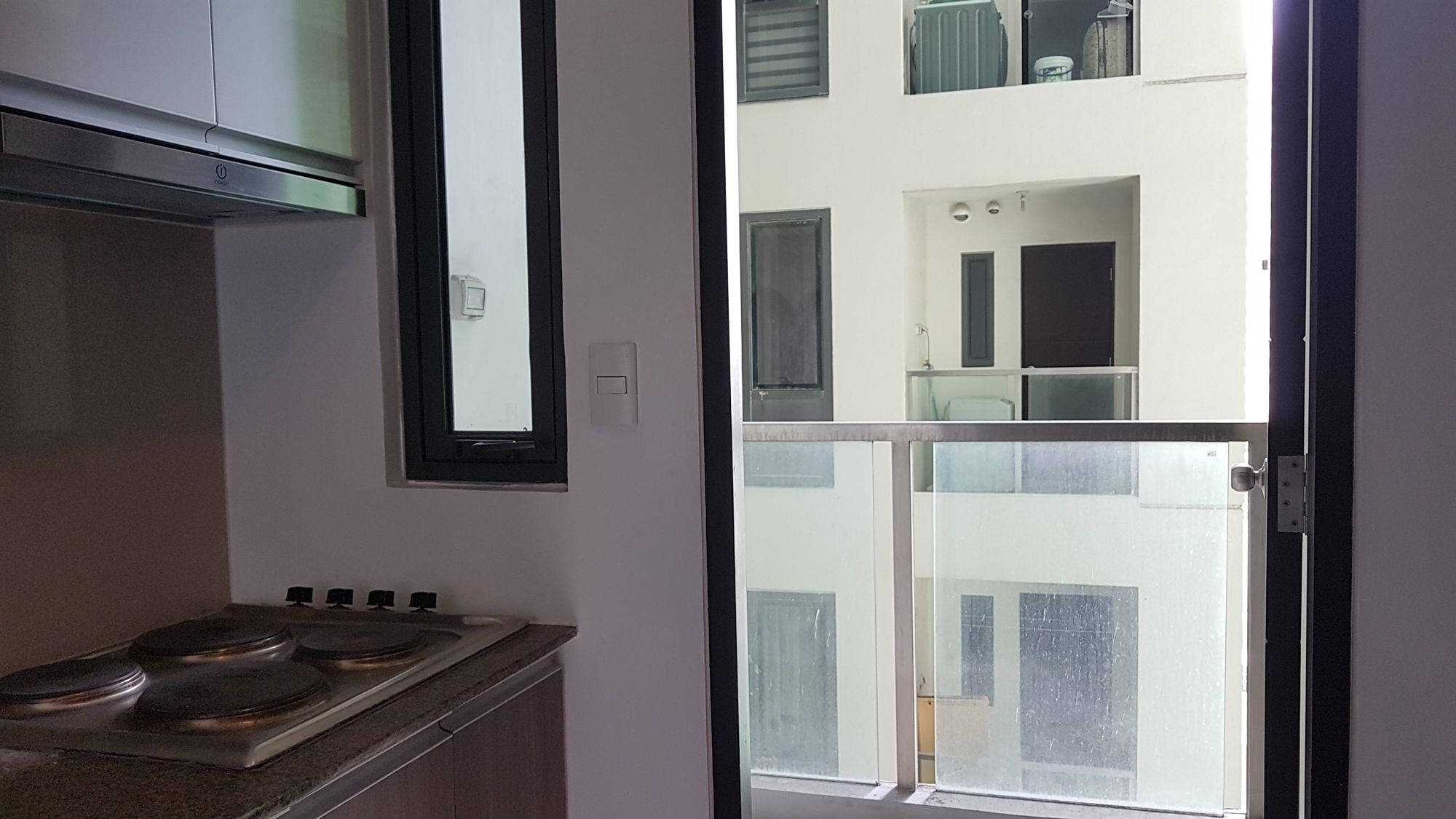 "2BR Condo for Rent in Greenbelt Hamilton, Legazpi Village, Makati"04