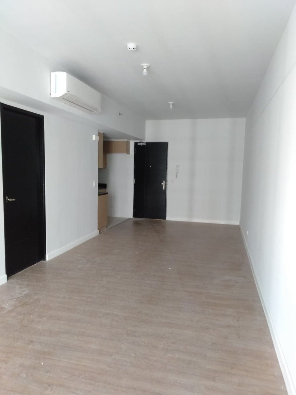 "1BR Condo for Rent in One McKinley Place, BGC - Bonifacio Global City,"03