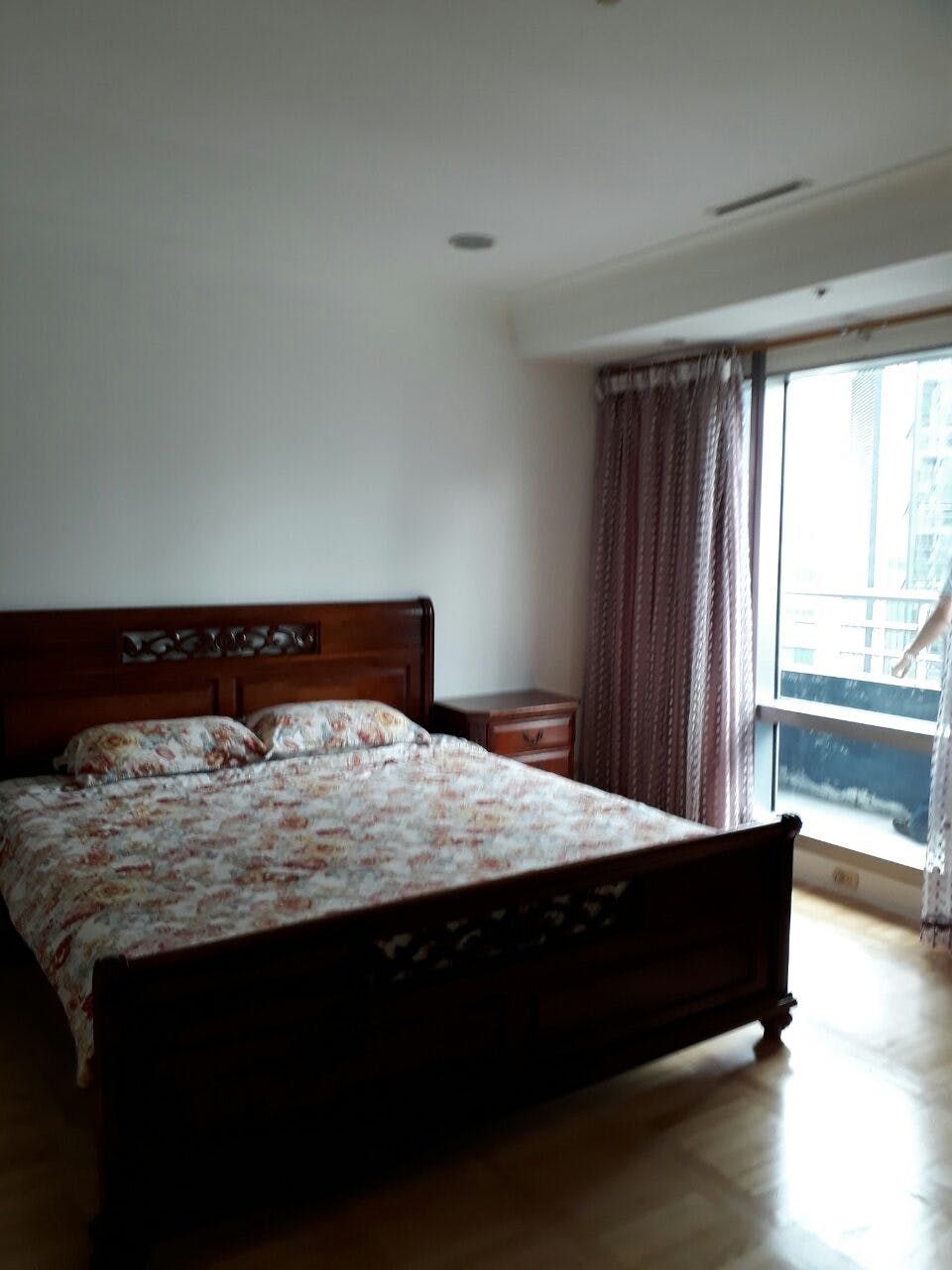 "1BR Condo for Rent in One McKinley Place, BGC - Bonifacio Global City,"04