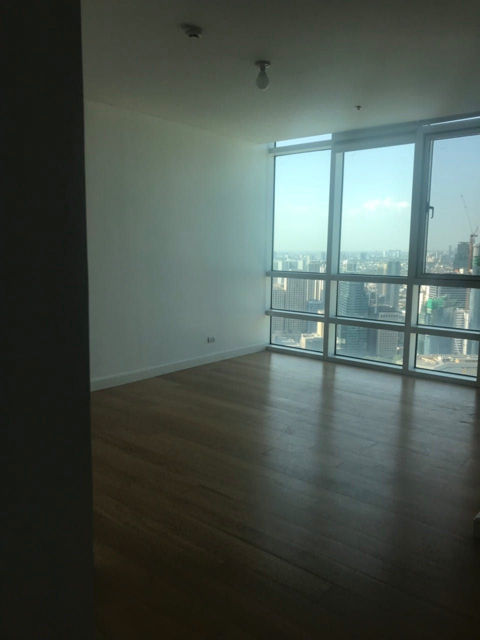 "3BR Condo for Rent in Park Terraces, San Lorenzo, Makati"04