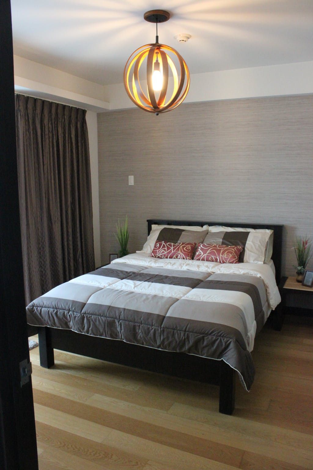 "1BR Condo for Rent in The Residences at Greenbelt, Legazpi Village, Ma"04